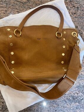 Hammitt Daniel Large in Mahogany Suede